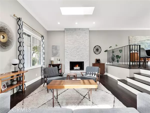 Thousand Oaks, CA 91360,183 W Sidlee Street