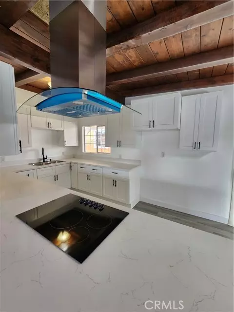 San Fernando, CA 91340,12975 corcoran Place