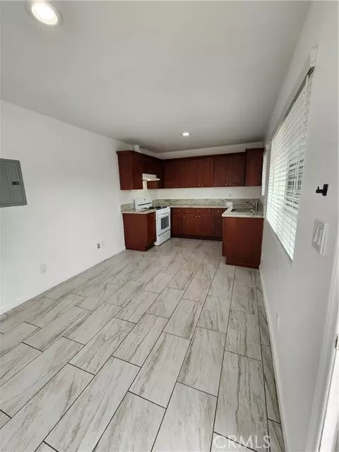 San Fernando, CA 91340,12977 Corcoran pl