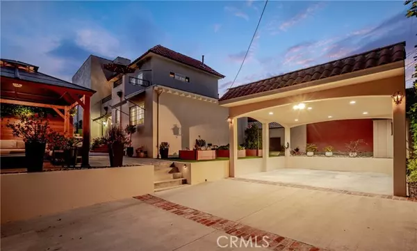 Studio City (los Angeles), CA 91604,4022 Willowcrest Avenue