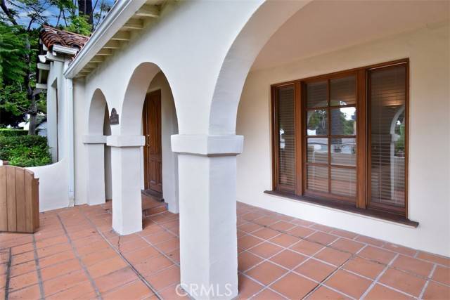 Los Angeles, CA 90064,2202 Kelton Avenue