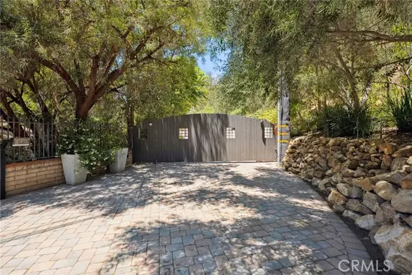 Calabasas, CA 91302,24311 Sylvan Glen Road