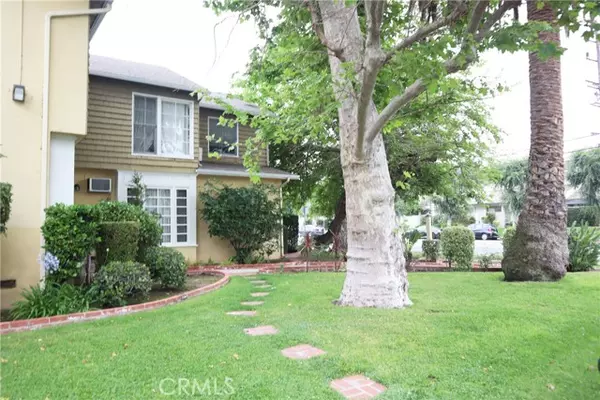 Studio City (los Angeles), CA 91604,11755 Moorpark Street