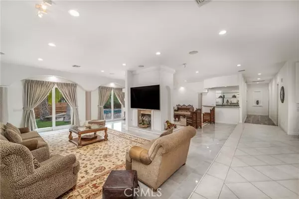 Tarzana (los Angeles), CA 91356,5206 Topeka Drive