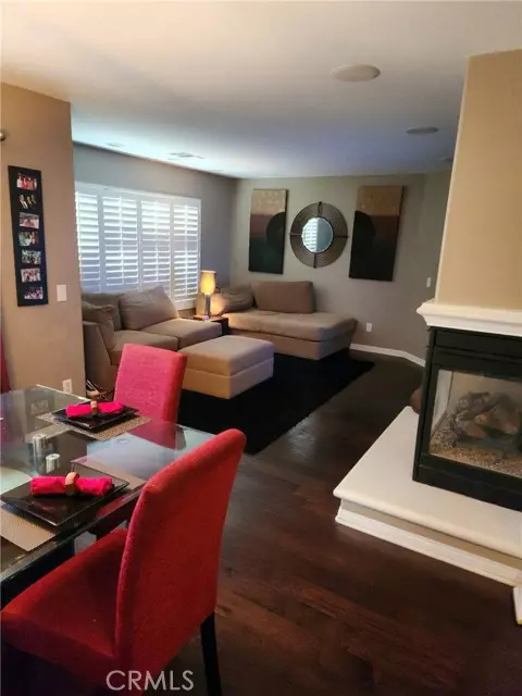 Saugus (santa Clarita), CA 91350,19512 Laroda Lane