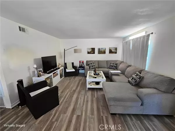 Duarte, CA 91010,874 Cinnamon Lane #62