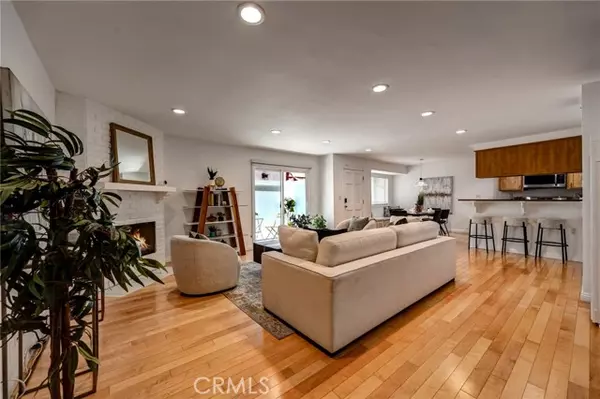 Studio City (los Angeles), CA 91602,11100 Acama Street #16