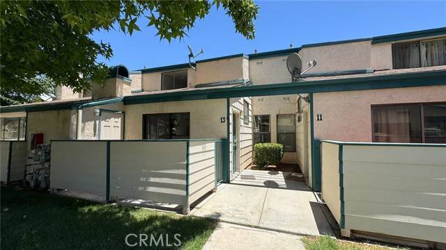44460 15th Street #13, Lancaster, CA 93535