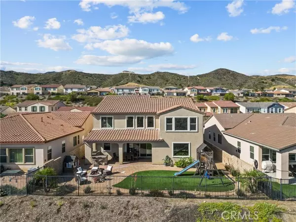 Canyon Country (santa Clarita), CA 91387,18655 Cedar Crest Drive