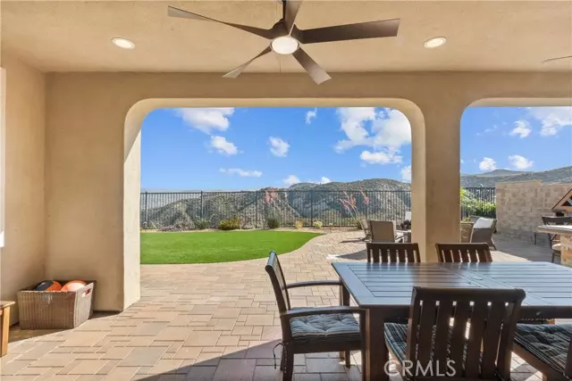 Canyon Country (santa Clarita), CA 91387,18655 Cedar Crest Drive