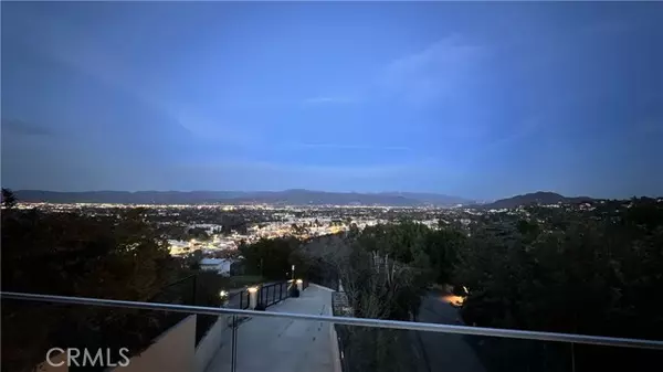 Studio City (los Angeles), CA 91604,12480 Viewcrest Road