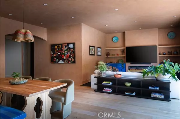 Sherman Oaks, CA 91423,4620 Morse Avenue