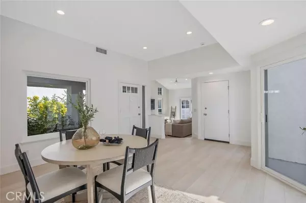 Valencia (santa Clarita), CA 91355,26210 Paolino Place