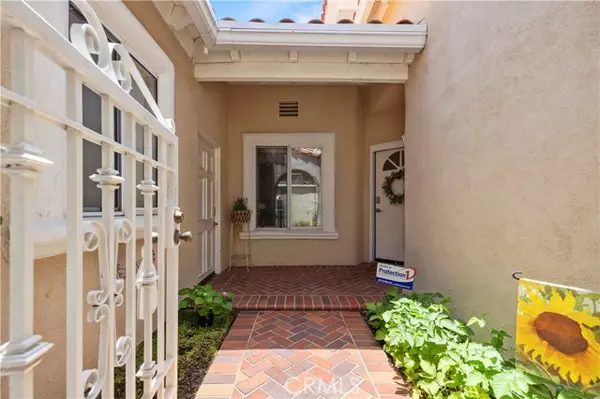 Laguna Hills, CA 92679,71 Via Barcaza