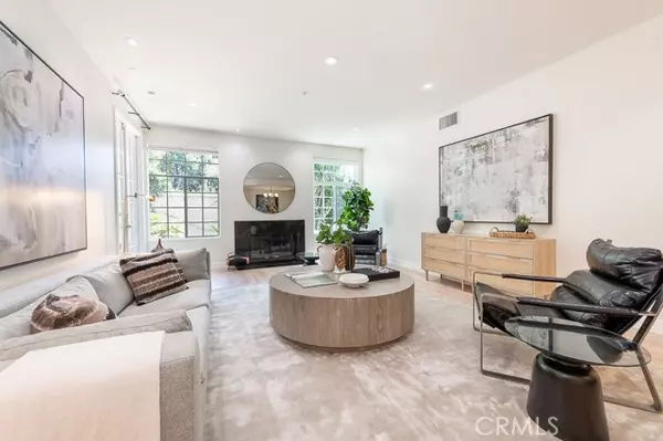 West Hollywood, CA 90069,960 N Doheny Drive #102