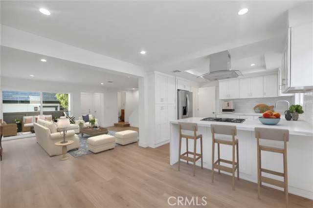 Tarzana (los Angeles), CA 91356,18550 Hatteras Street #94