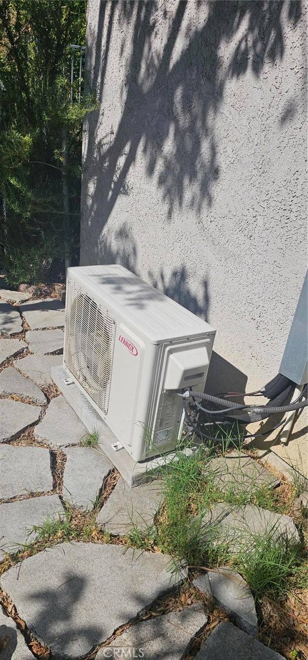 Tarzana (los Angeles), CA 91356,5827 Corbin Avenue