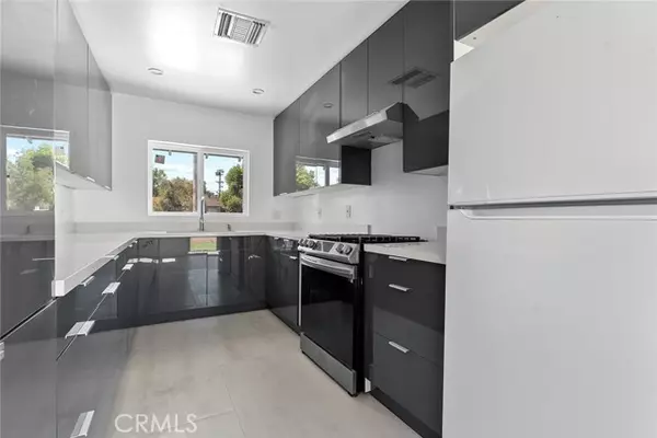 Woodland Hills (los Angeles), CA 91367,22723 Leonora Drive
