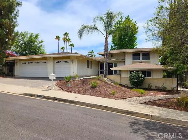 Woodland Hills (los Angeles), CA 91364,22808 Gershwin Drive