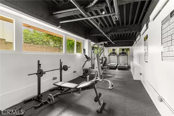 Beverly Hills, CA 90210,321 N Oakhurst Drive #306