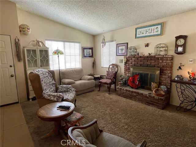 Lancaster, CA 93535,637 E Avenue J9