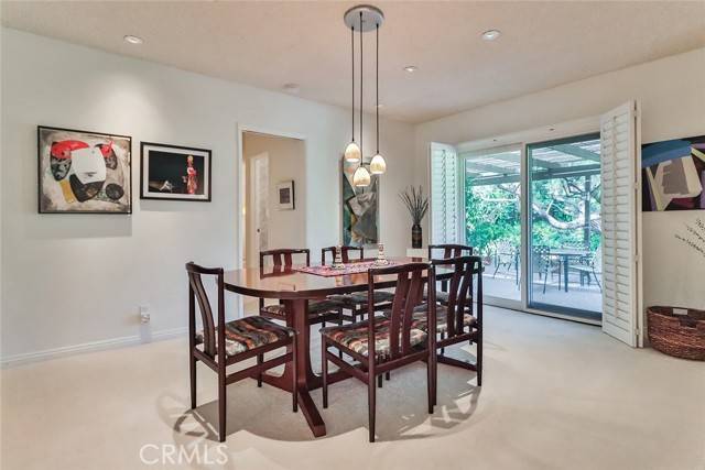 Northridge (los Angeles), CA 91325,9845 Encino Avenue