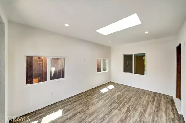 Calabasas, CA 91302,23777 Mulholland Hwy #151