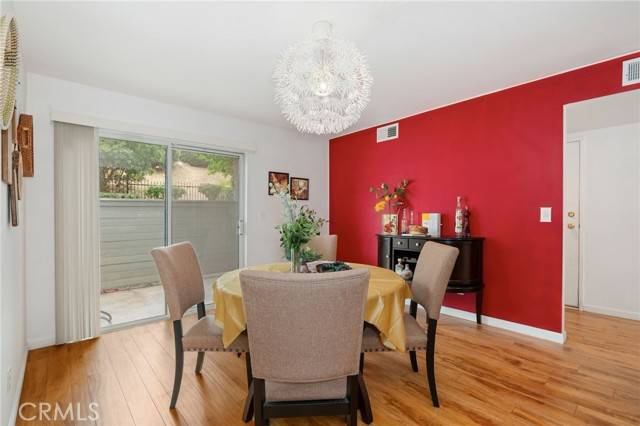 Granada Hills (los Angeles), CA 91344,15760 Midwood Drive #6
