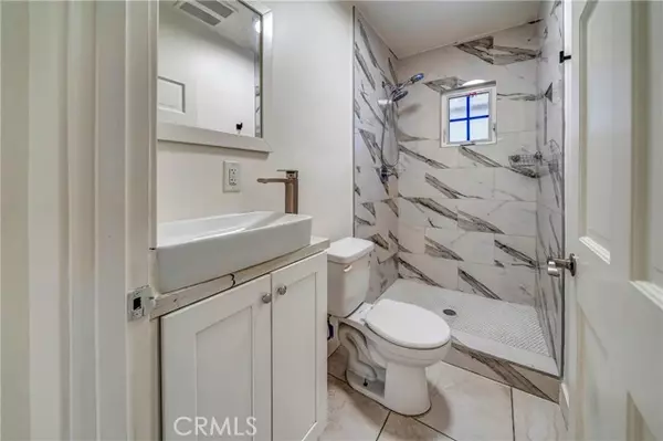 North Hollywood (los Angeles), CA 91606,6735 Elmer Avenue #8