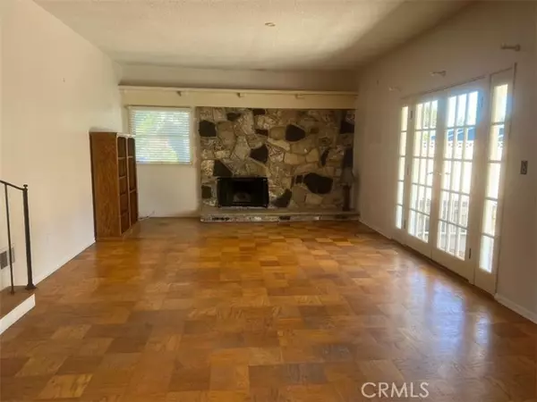 Winnetka (los Angeles), CA 91306,20828 Blythe Street