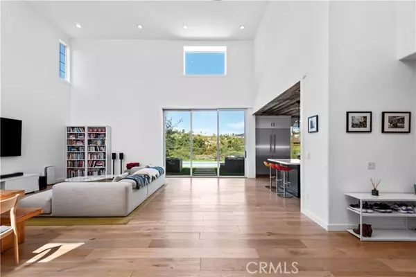 Calabasas, CA 91302,23477 Palm Drive