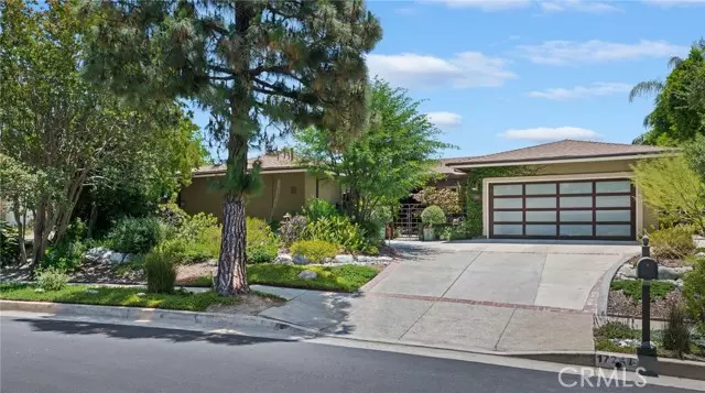 Granada Hills (los Angeles), CA 91344,17248 Barneston Court