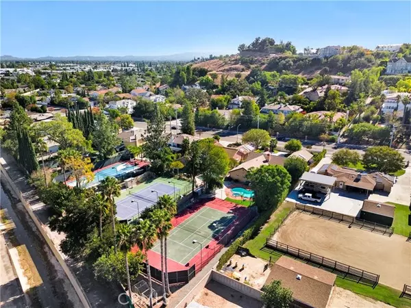 Chatsworth (los Angeles), CA 91311,22329 Plummer Street