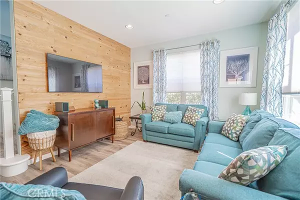 Saugus (santa Clarita), CA 91350,22027 Propello Drive