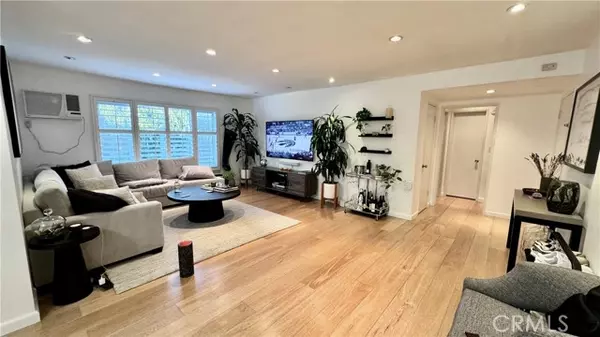 West Hollywood, CA 90069,645 Westmount Drive #211