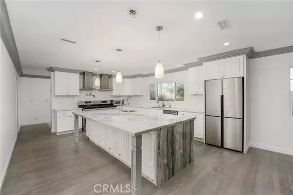 6059 Vantage Avenue, Los Angeles, CA 91606