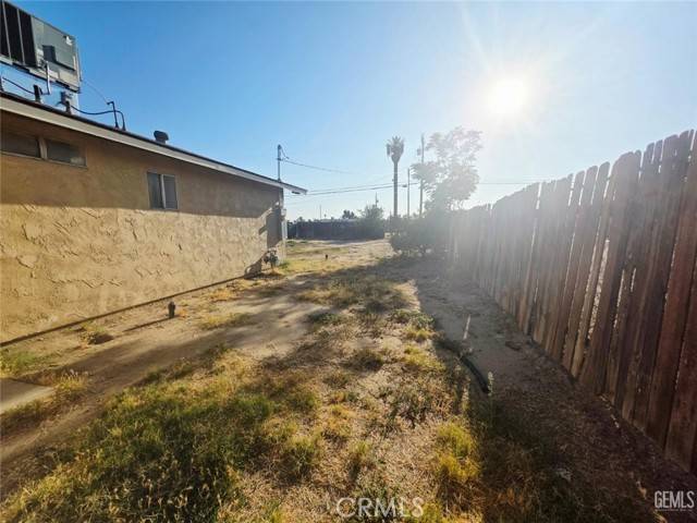 Bakersfield, CA 93307,506 S Haley Street