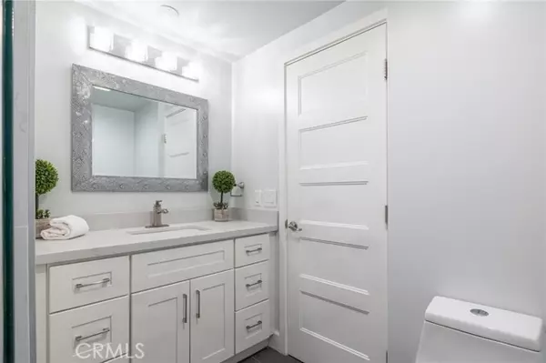 Beverly Hills, CA 90210,412 N Palm Drive #303