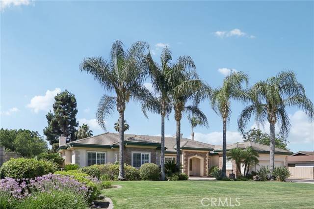 Northridge (los Angeles), CA 91343,16860 Rayen Street