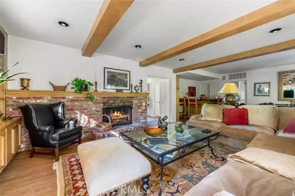 Hidden Hills, CA 91302,5250 Scott Robertson Road