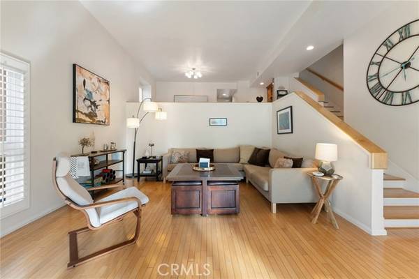 15175 Magnolia Boulevard #A, Sherman Oaks, CA 91403