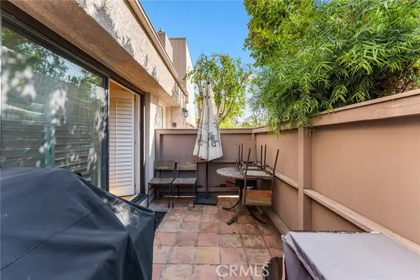 Sherman Oaks, CA 91403,15175 Magnolia Boulevard #A