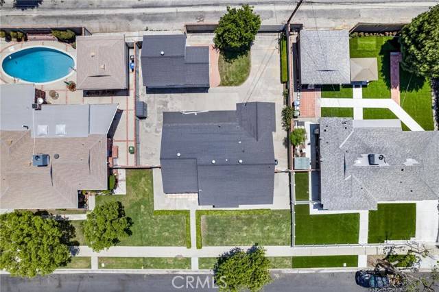 Granada Hills (los Angeles), CA 91344,16728 Los Alimos Street