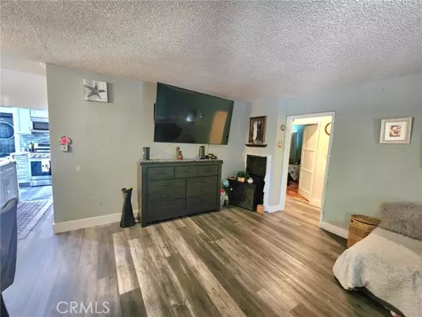 Sun Valley (los Angeles), CA 91352,8626 Laurel Canyon Boulevard