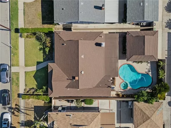 Granada Hills (los Angeles), CA 91344,10713 Woodley Avenue