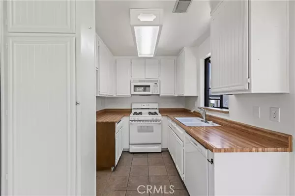 Canyon Country (santa Clarita), CA 91387,18165 Sundowner Way #914