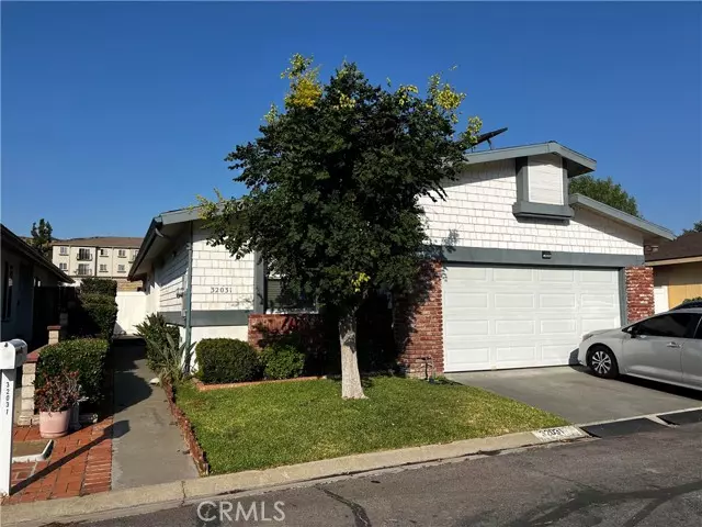 32031 Emerald Lane, Castaic, CA 91384