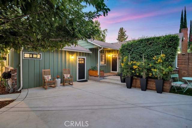 21412 Providencia Street, Woodland Hills (los Angeles), CA 91364
