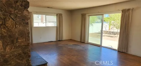 Woodland Hills (los Angeles), CA 91303,22348 Kittridge Street
