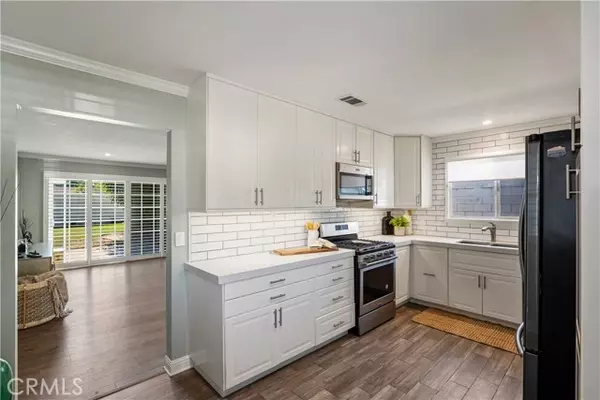 Granada Hills (los Angeles), CA 91344,11243 Gaviota Avenue